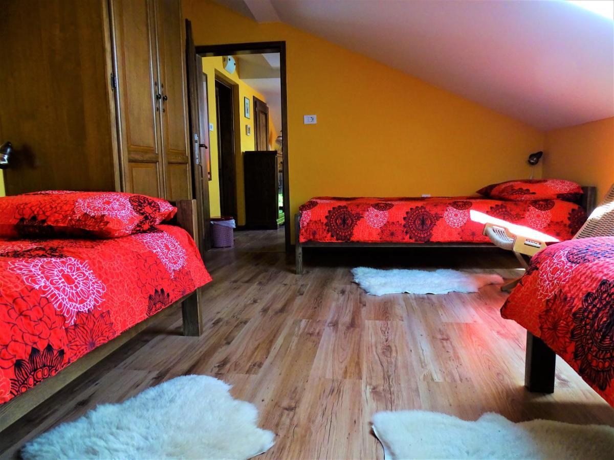 Apartmaji Pr-Gujlu Sela Nad Podmelcem 5220 Tolmin Podmelec Exterior foto