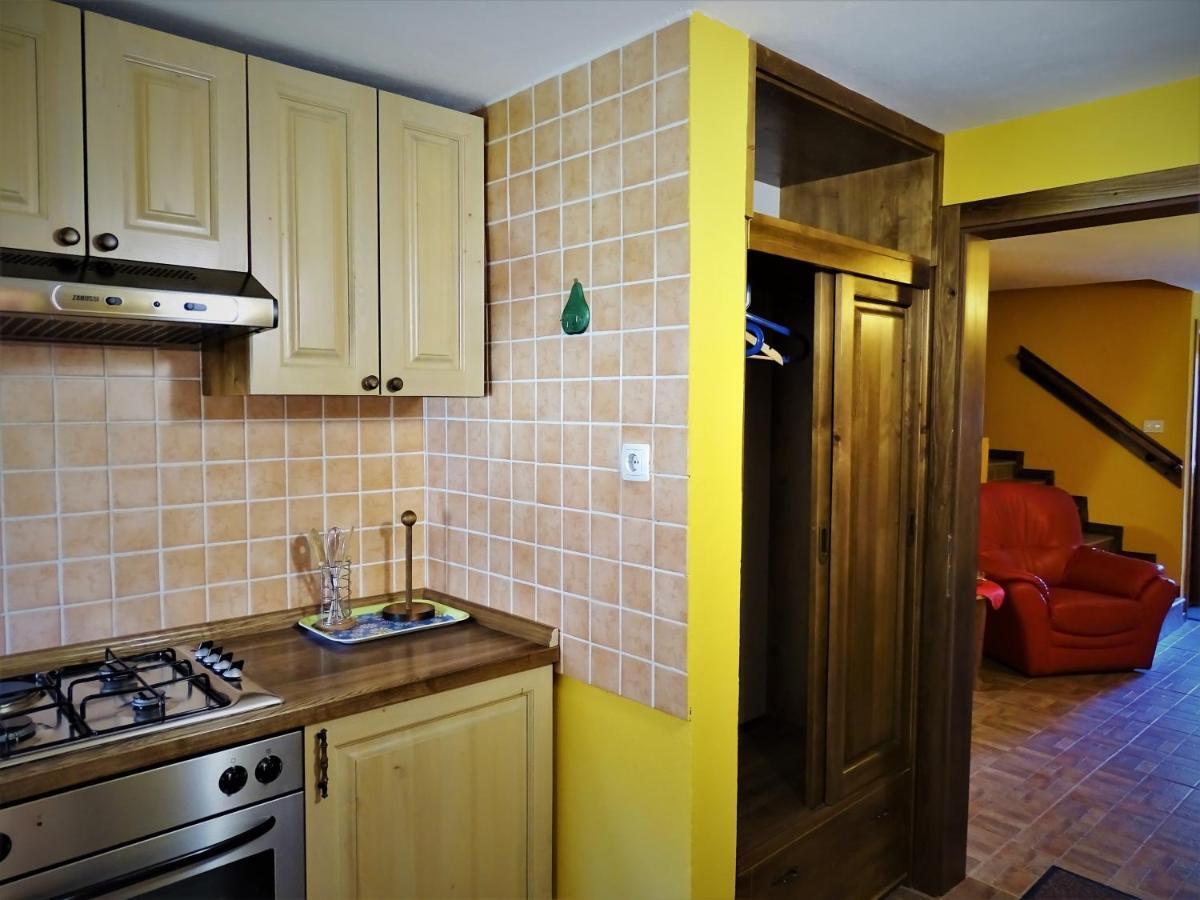 Apartmaji Pr-Gujlu Sela Nad Podmelcem 5220 Tolmin Podmelec Exterior foto